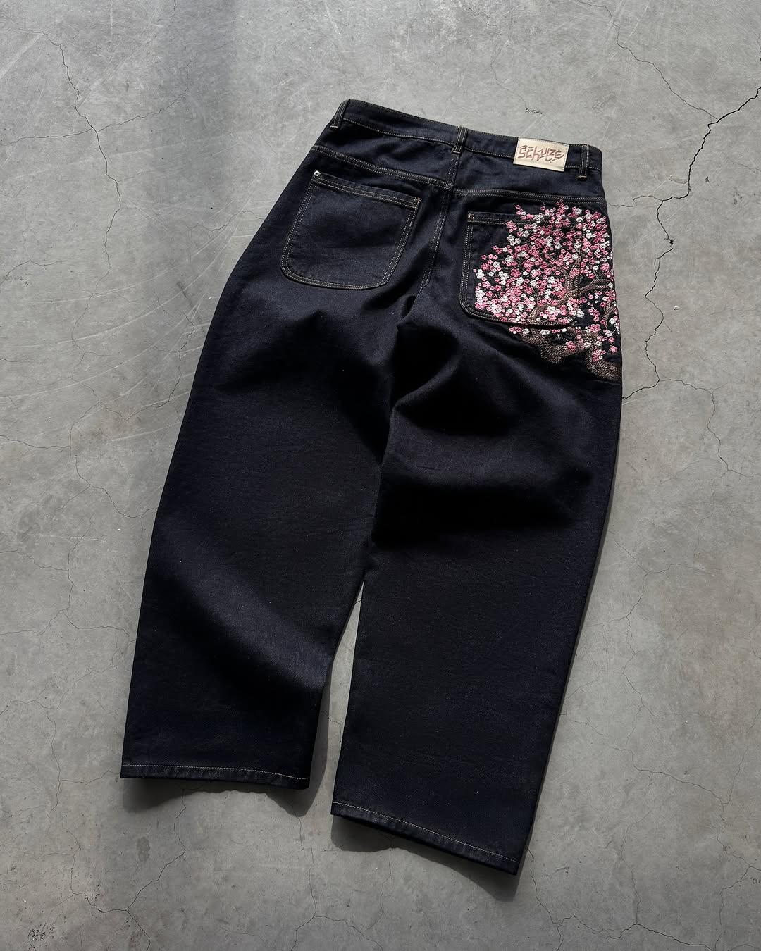 Embroidery Jeans Sakura - Мужские джинсы с вышивкой Сакура, прямого