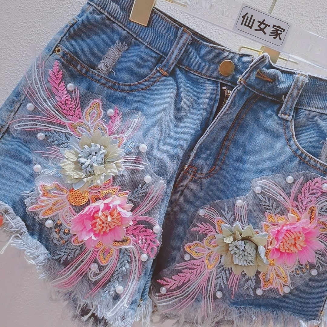 Корейские модные женские летни – обзор и цена Embroidery Jeans Sakura